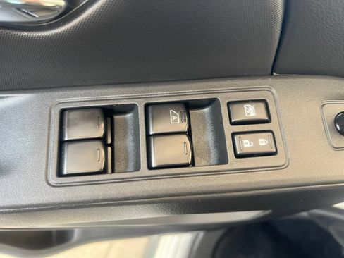Used 2024 Nissan Frontier SV w/ Hardbody Edition AWD/4WD image 47