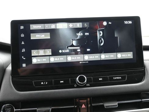 Used 2025 Mitsubishi Outlander SEL image 17