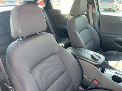 Used 2020 Chevrolet Malibu LT FWD image 30