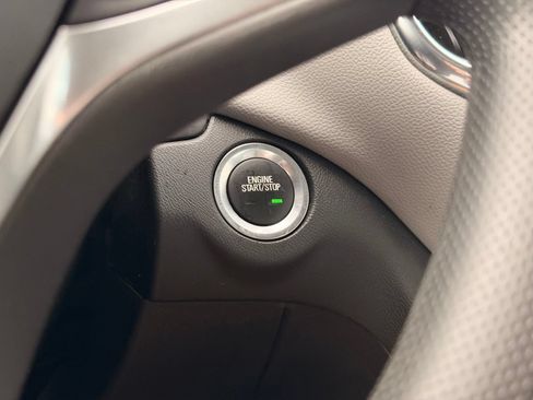 Used 2023 Chevrolet Equinox LS AWD/4WD image 31