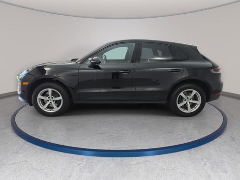 Used 2020 Porsche Macan AWD/4WD image 8