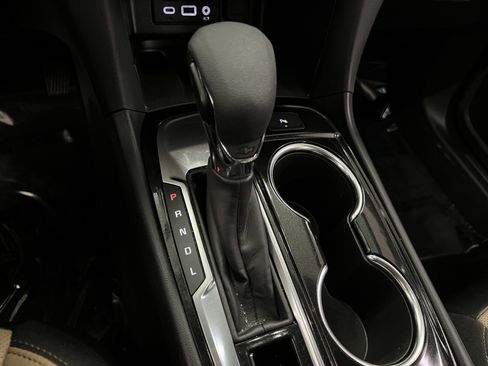 Used 2024 Chevrolet Equinox Premier w/ LPO, Floor Liner Package image 19