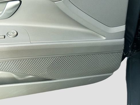 Used 2024 Hyundai Elantra SEL FWD image 19