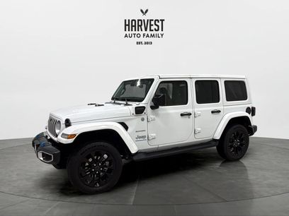 Used 2024 Jeep Wrangler Unlimited Sahara w/ Technology Group