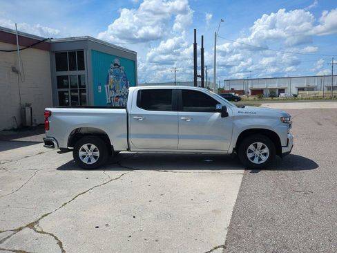 Used 2019 Chevrolet Silverado 1500 LT RWD image 4