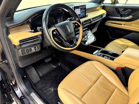 Used 2022 Lincoln Corsair Reserve w/ Elements Package image 11