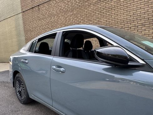 New 2026 Nissan Sentra SV w/ SV Convenience Package FWD image 5