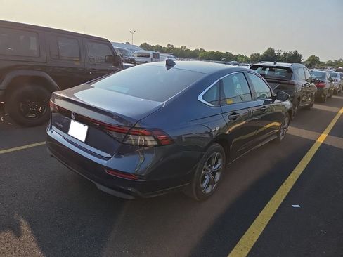 Used 2023 Honda Accord EX image 4