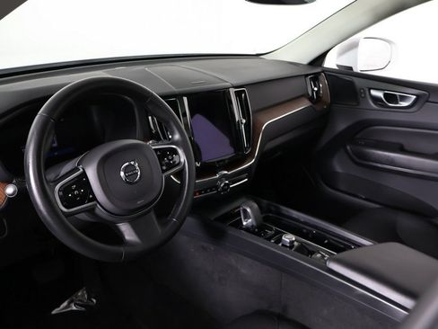 Used 2023 Volvo XC60 B5 Plus w/ Climate Package AWD/4WD image 29