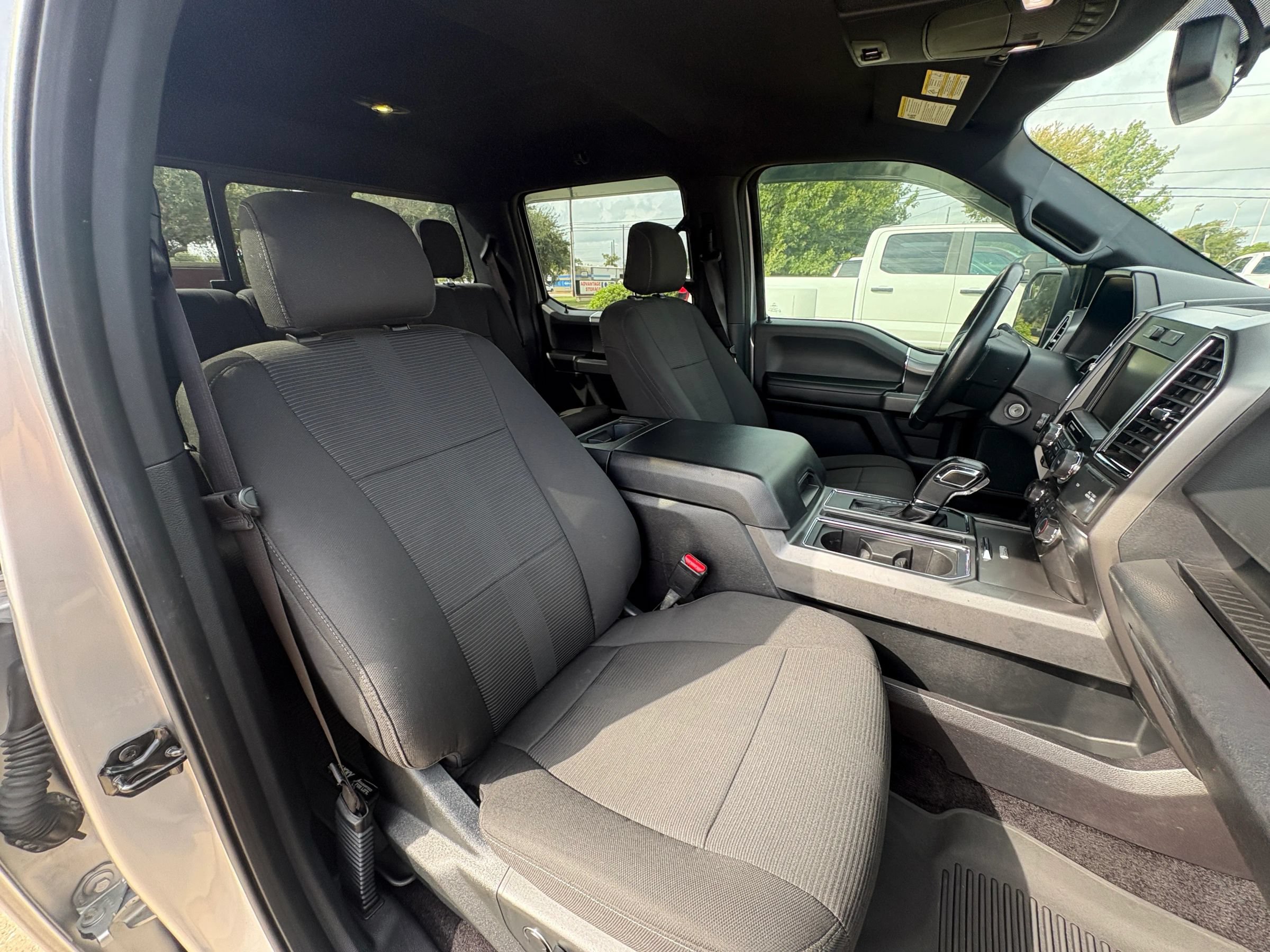 Used 2015 Ford F150 XLT w/ Equipment Group 302A Luxury RWD image 38