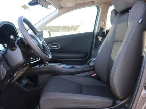 Used 2022 Honda HR-V EX image 10