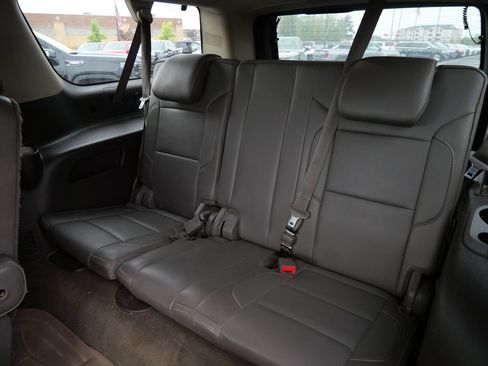 Used 2015 GMC Yukon XL Denali w/ Premium Package AWD/4WD image 22