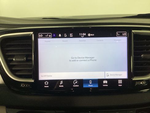 Used 2023 Chrysler Pacifica Touring-L FWD image 30