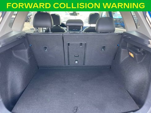 Used 2023 Volkswagen Taos SE w/ Panoramic Sunroof Package AWD/4WD image 13