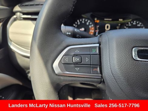 Used 2025 Jeep Compass Limited AWD/4WD image 26