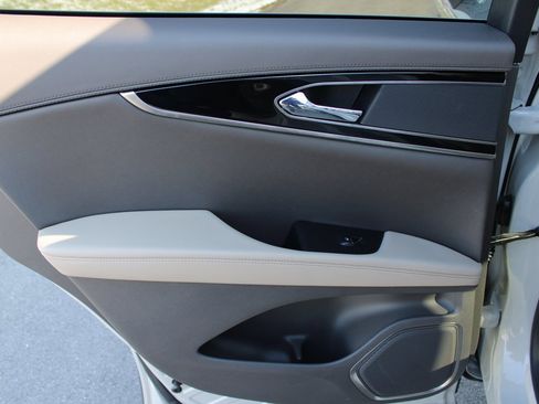 Used 2023 Lincoln Nautilus Reserve w/ Cargo Utility Package image 27