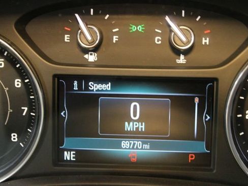 Used 2018 Buick Enclave Essence w/ Experience Buick Package AWD/4WD image 25