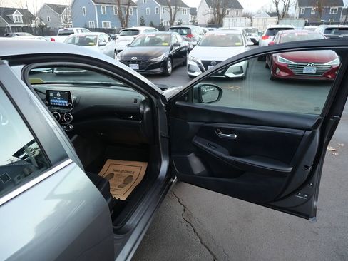 Used 2021 Nissan Sentra SV image 18