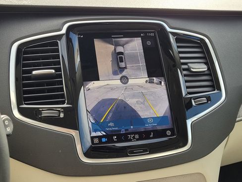 Certified 2024 Volvo XC90 T8 Plus image 25