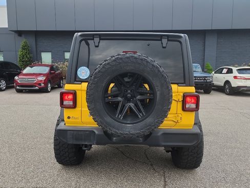 Used 2019 Jeep Wrangler Unlimited Sport S image 6