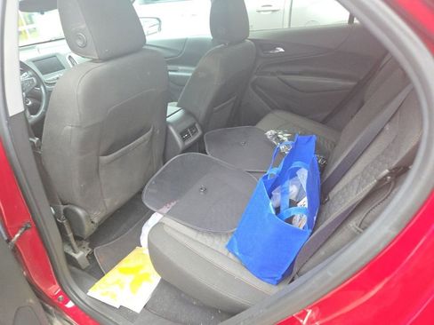 Used 2020 Chevrolet Equinox LT w/ Driver Convenience Package FWD image 8