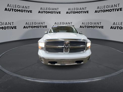 Used 2018 RAM 1500 SLT AWD/4WD image 5