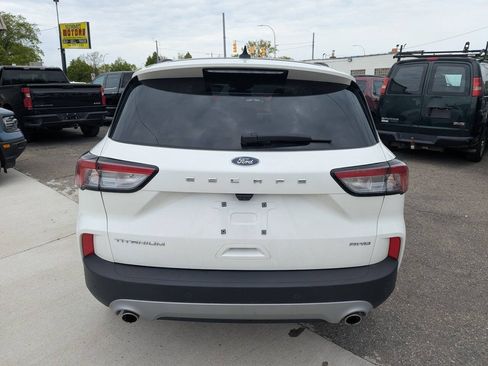 Used 2022 Ford Escape Titanium AWD/4WD image 6