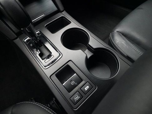 Used 2019 Subaru Outback 2.5i Limited w/ Protection Package #1 image 17