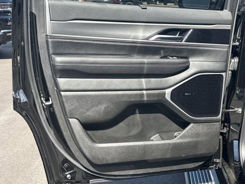 New 2026 Jeep Grand Wagoneer Limited AWD/4WD image 21