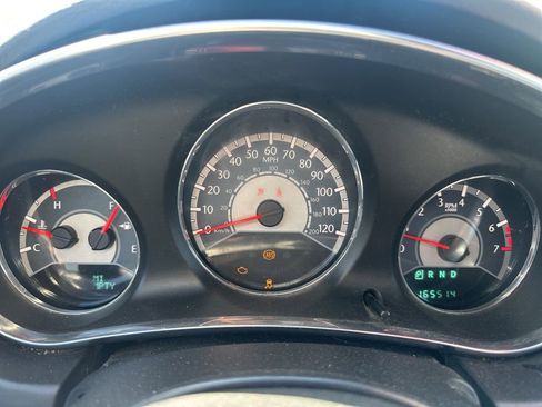 Used 2014 Chrysler 200 Touring image 6