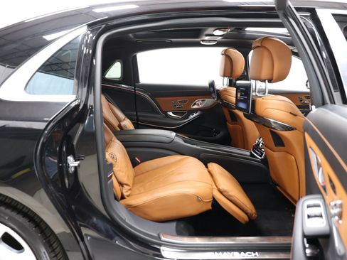 Used 2019 Mercedes-Benz Maybach S 560 4MATIC image 96