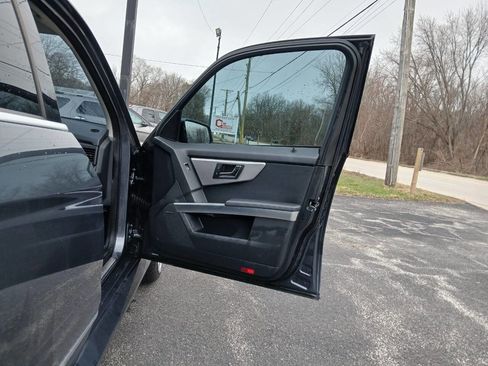 Used 2010 Mercedes-Benz GLK 350 4MATIC w/ Multimedia Pkg image 16