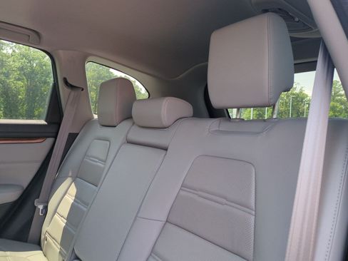 Used 2018 Honda CR-V Touring image 61