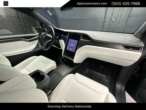 Used 2019 Tesla Model X Performance image 19