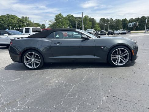 Used 2017 Chevrolet Camaro LT RWD image 9