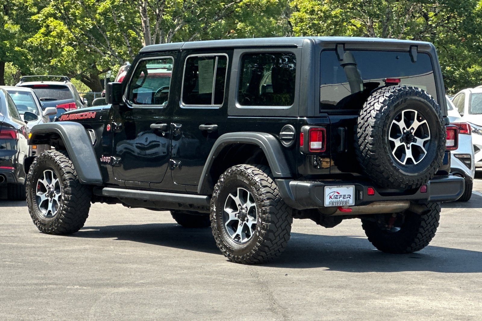 Used 2021 Jeep Wrangler Unlimited Rubicon w/ Cold Weather Group AWD/4WD image 6