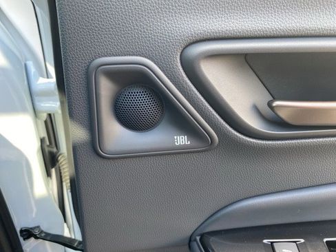 New 2025 Toyota Crown Signia image 54