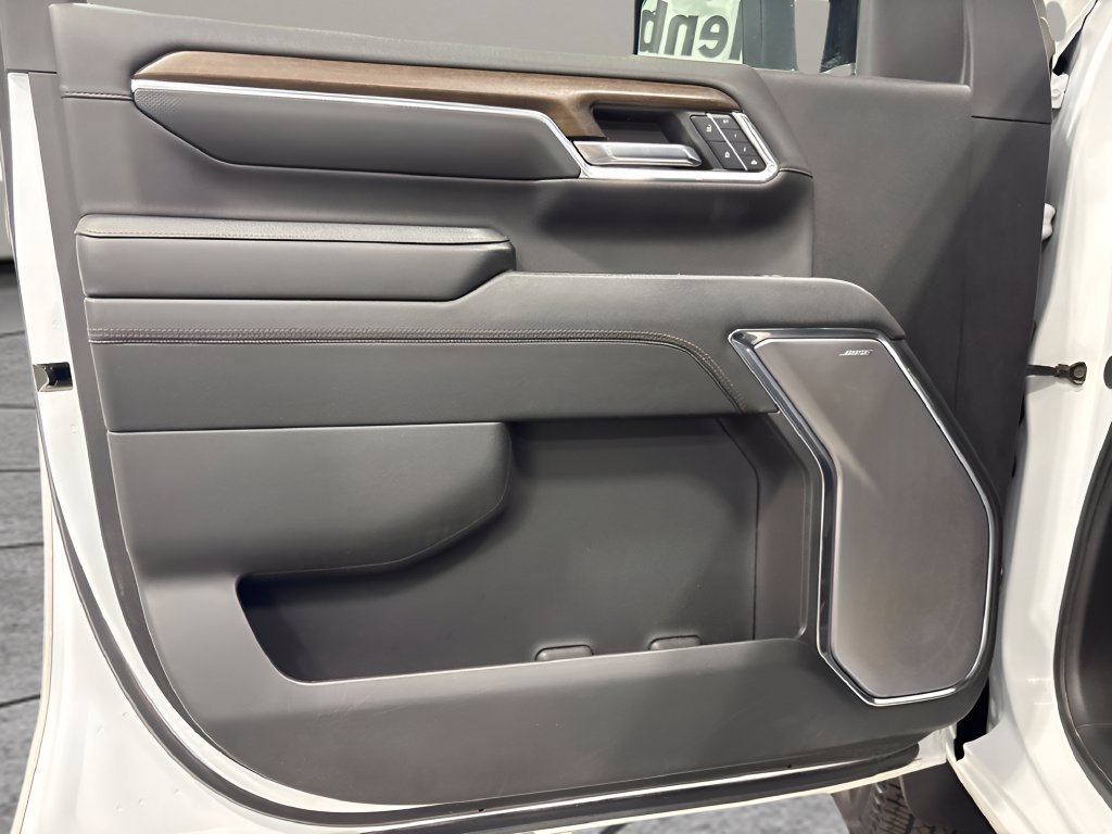 Used 2024 Chevrolet Silverado 3500 High Country w/ High Country Premium Package AWD/4WD image 14