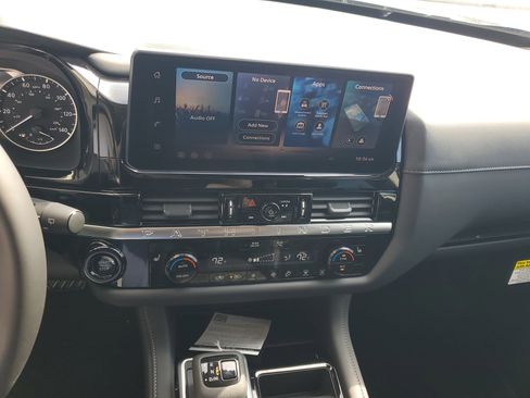 New 2026 Nissan Pathfinder SV image 8