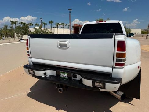 Used 2005 Chevrolet Silverado 3500 LT w/ Heavy-Duty Power Package AWD/4WD image 25