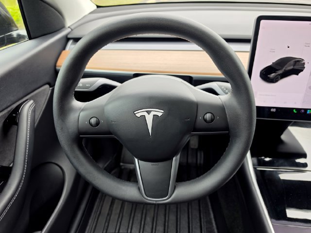 Used 2020 Tesla Model Y Long Range AWD/4WD image 28
