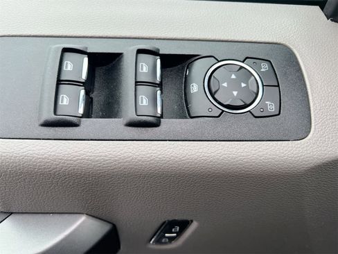 Used 2019 Ford F150 XLT w/ Equipment Group 302A Luxury image 17