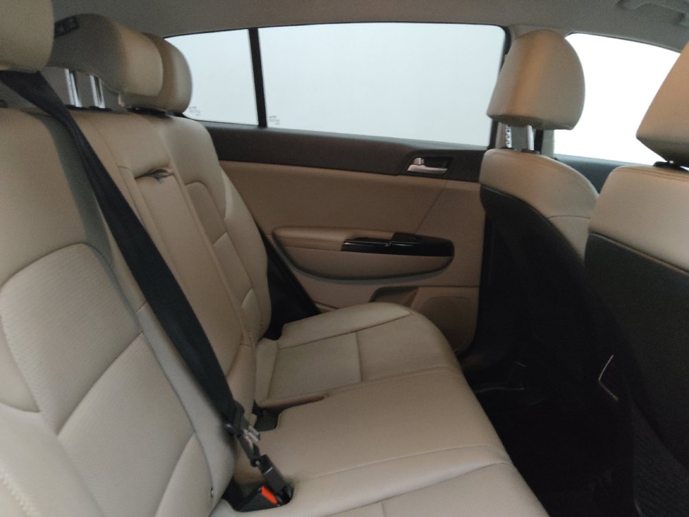 Used 2020 Kia Sportage EX FWD image 19