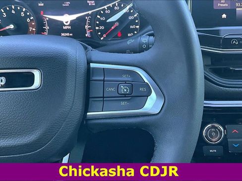 Used 2022 Jeep Compass Altitude w/ Sun and Sound Group image 9