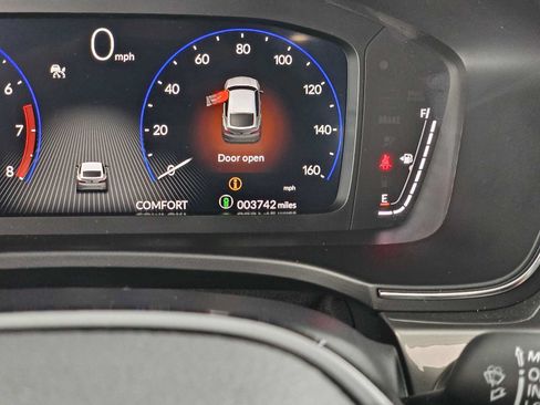Certified 2026 Acura Integra FWD image 24