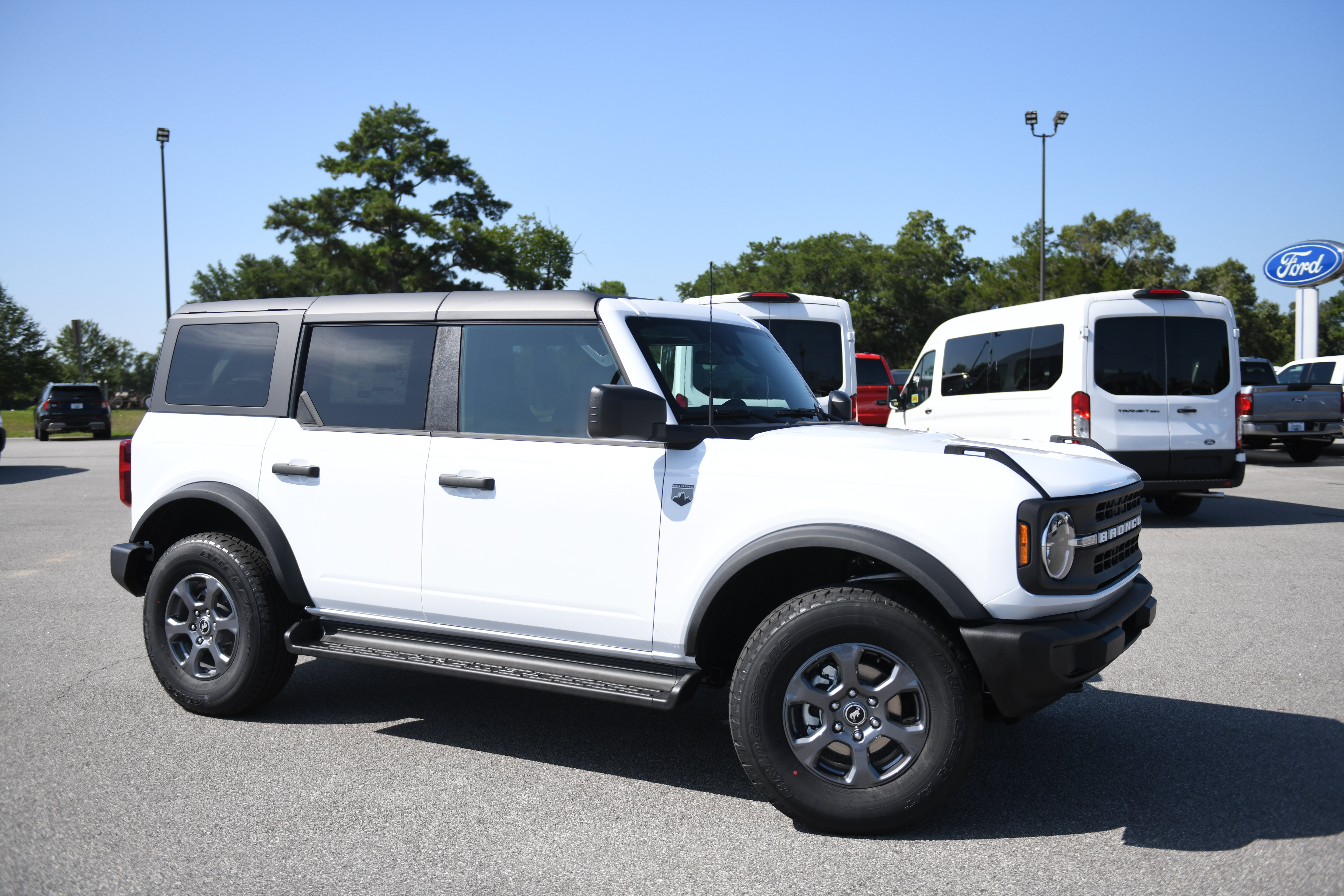 New 2026 Ford Bronco Big Bend AWD/4WD image 1
