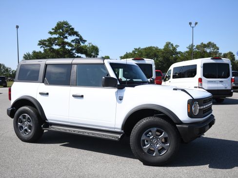 New 2026 Ford Bronco Big Bend AWD/4WD image 1