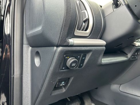 Used 2025 Ford Expedition Max Active image 21