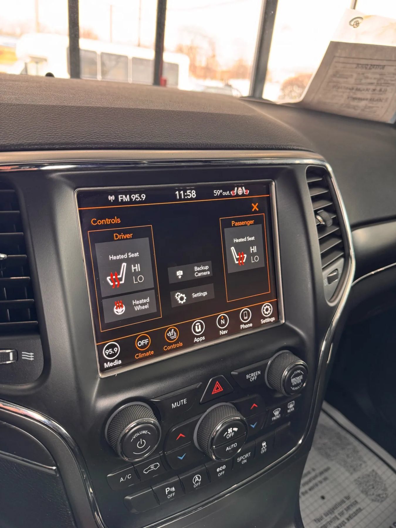 Used 2018 Jeep Grand Cherokee Limited AWD/4WD image 29
