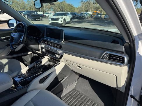 Used 2022 Kia Telluride S image 19